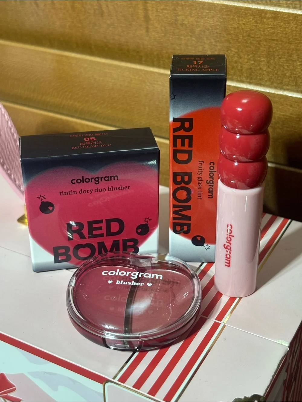 colorgram Red Bomb Blusher & Red Bomb Glass Tint Bundle